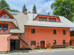 Apartment Pr' Kavač by Interhome
